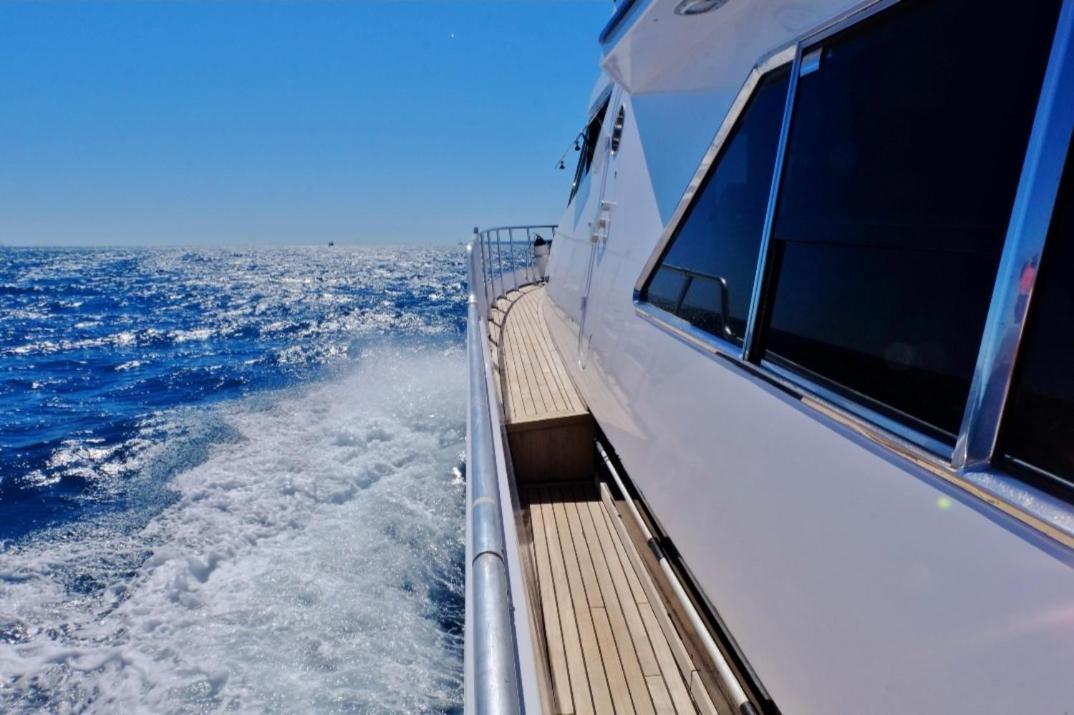 Botel Yacht Priape - San Lorenzo 57 *